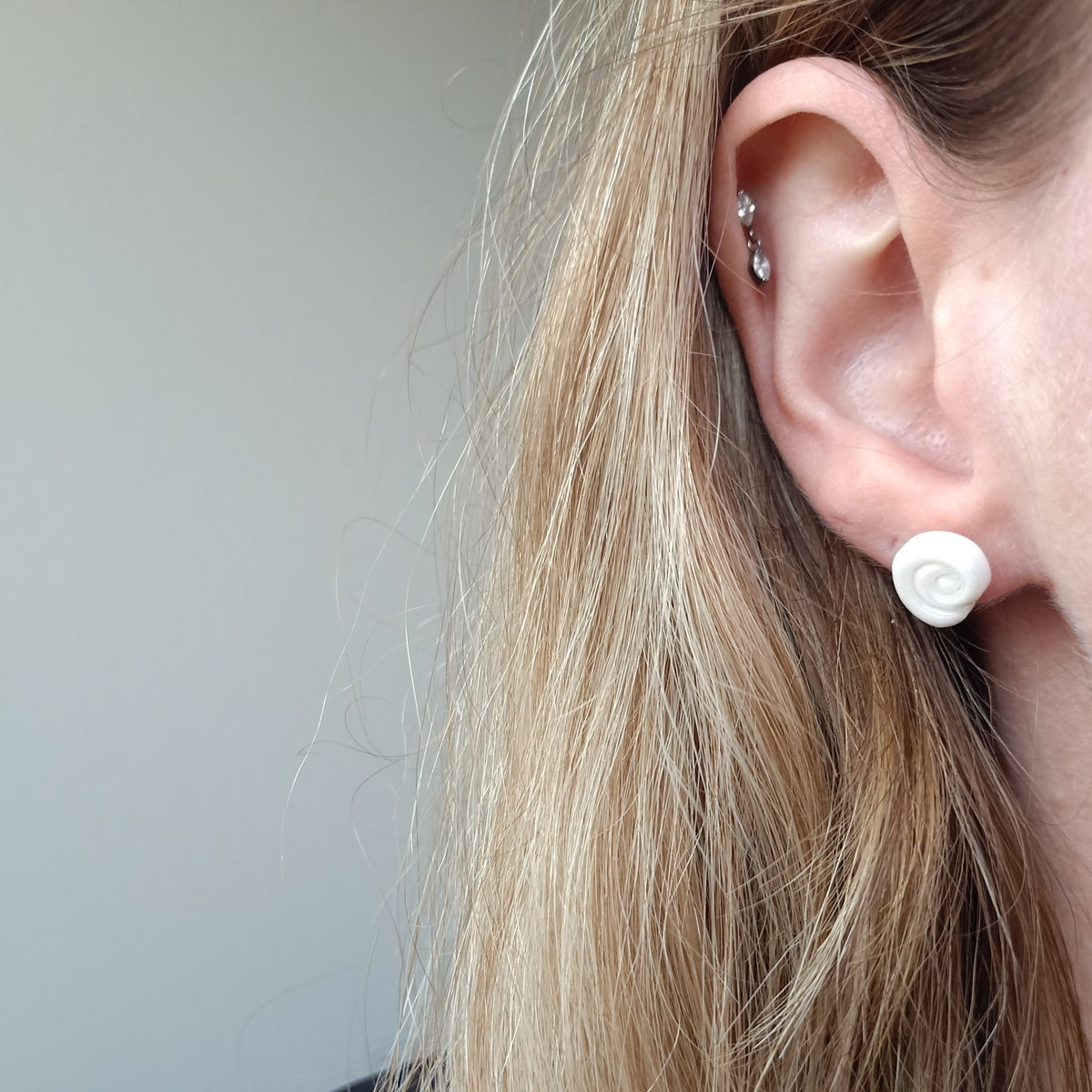 Studs sea