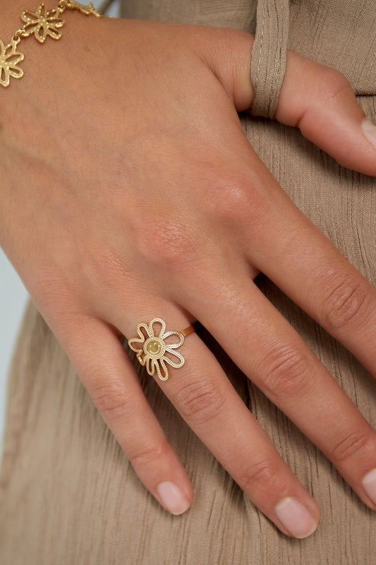 Ring Smiley Flower
