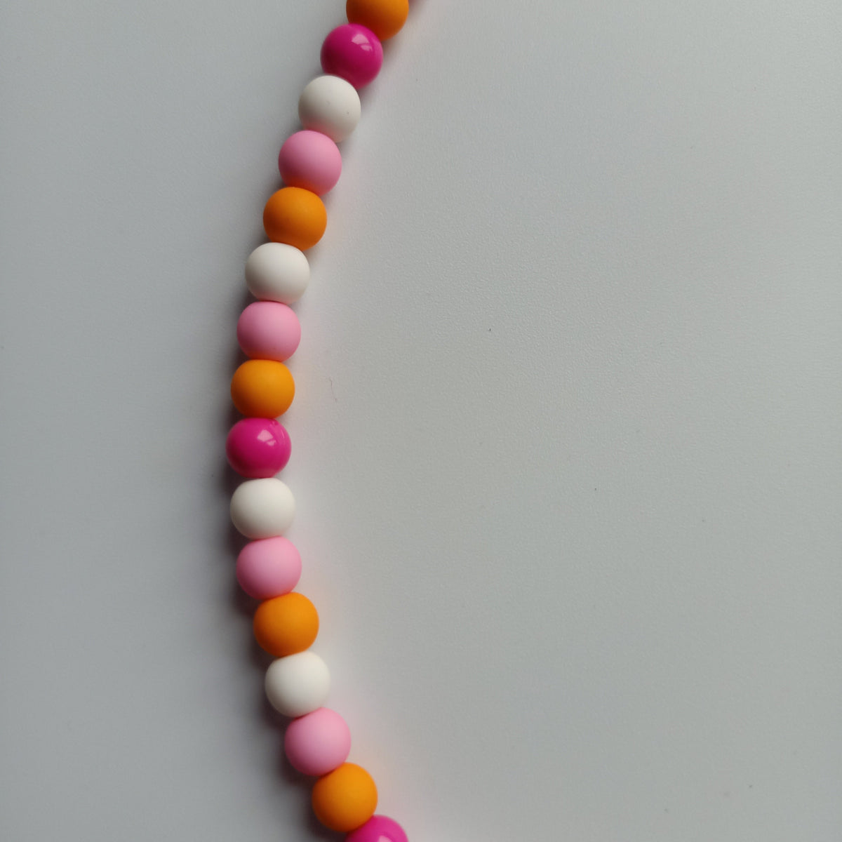 Ketting Happy white-pink-orange 6mm
