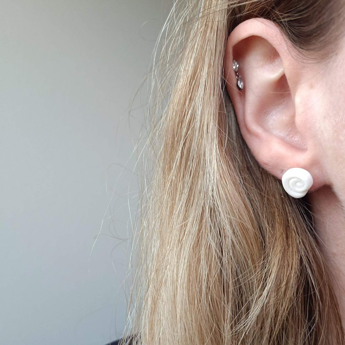 Studs sea