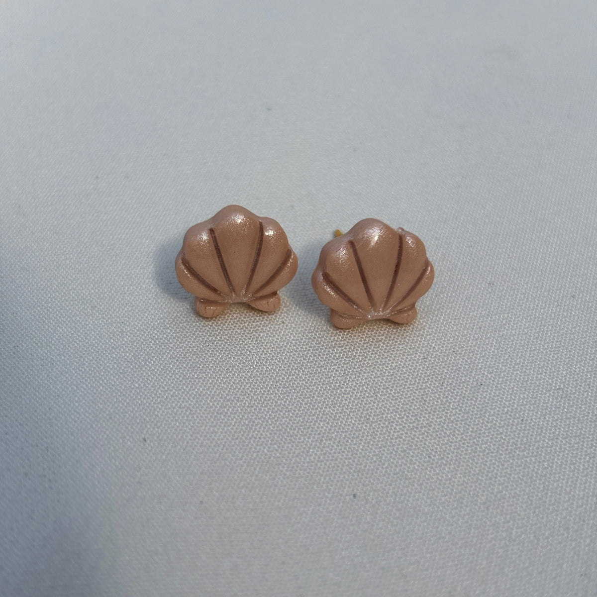 Studs Shell