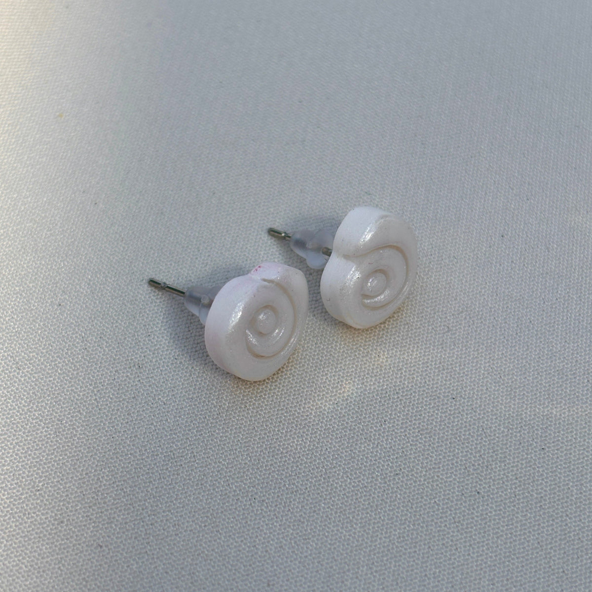 Studs sea